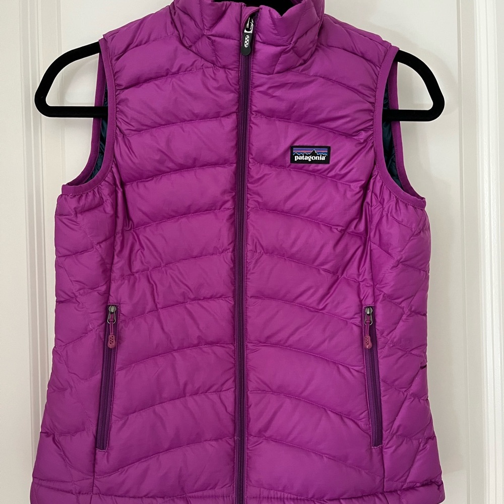Patagonia Women’s Down Sweater Vest Vibrant Purple